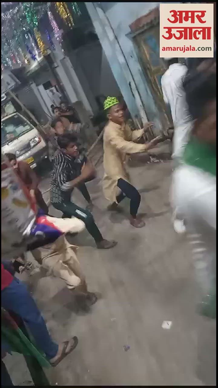 VIDEO : बाइक टकराने के बाद शुरू हुआ विवाद, लोगों को दौड़ा-दौड़ाकर पीटा