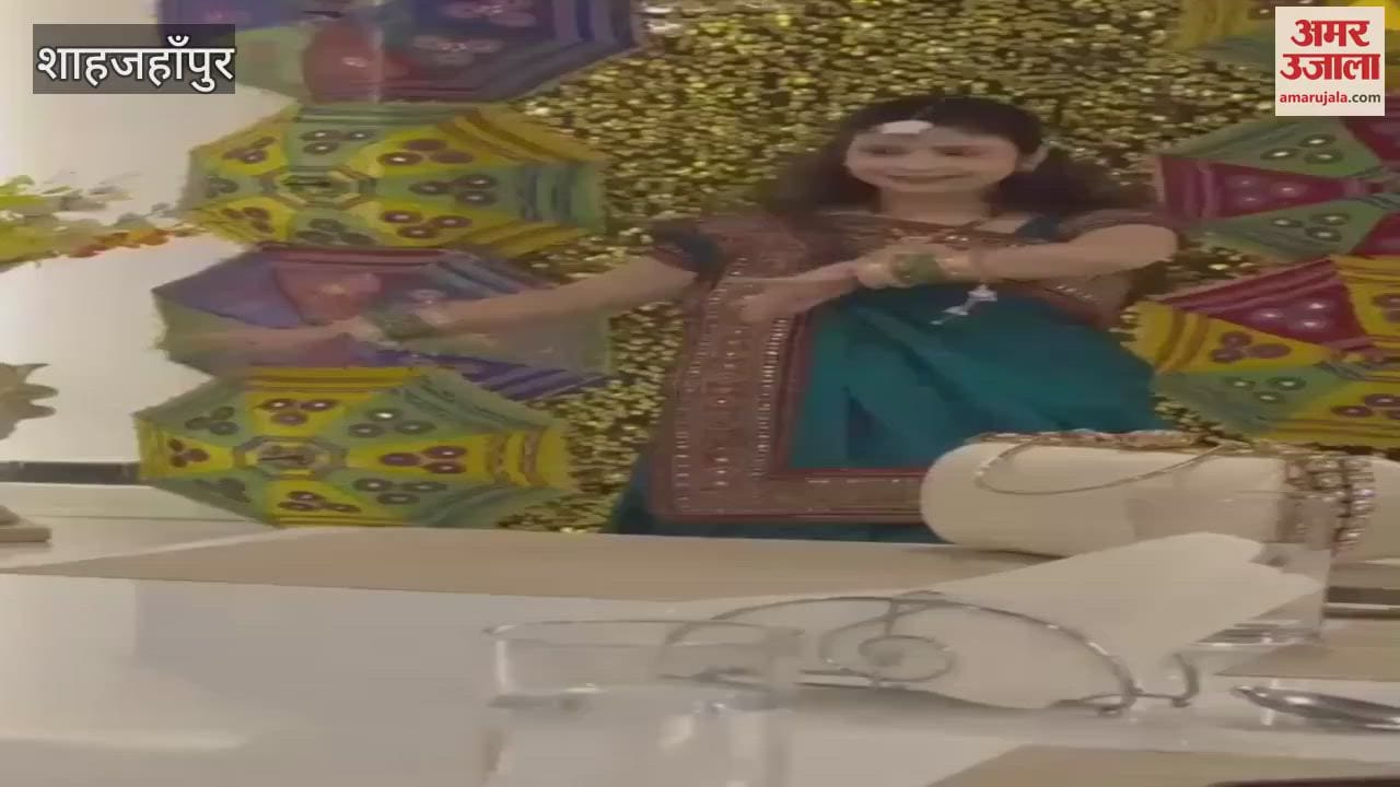Women created buzz in the Hariyali Teej program in Shahjahanpur