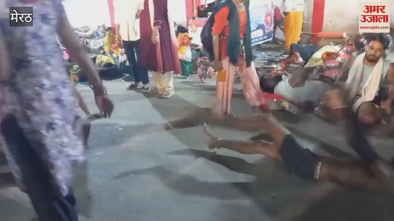 Meerut: Kanwariyas performed Jalabhishek of Lord Bholenath with Dandavat, declared their journey successful