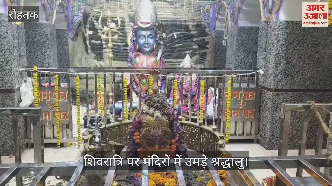 Devotees flock to temples on Shivratri