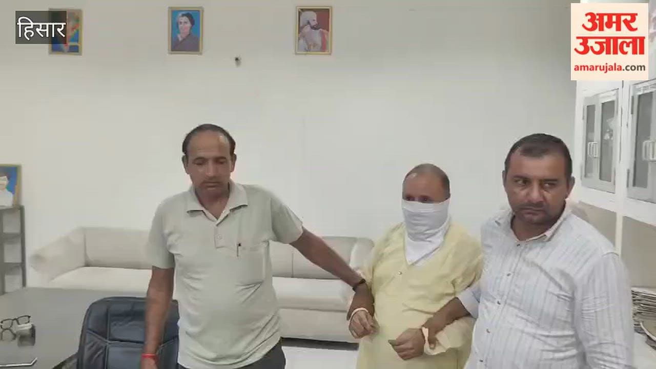 Hisar: Transport Department assistant arrested red-handed while accepting a bribe of ₹2 lakh.