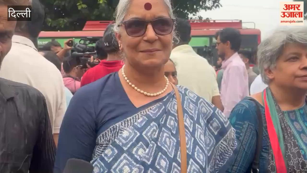 People shared their views on protests and police action in Delhi