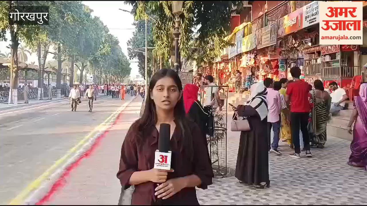 Yogi Adityanath Leads Vijayadashami Procession from Gorakhnath Temple Amid Chants of Jai Shri Ram