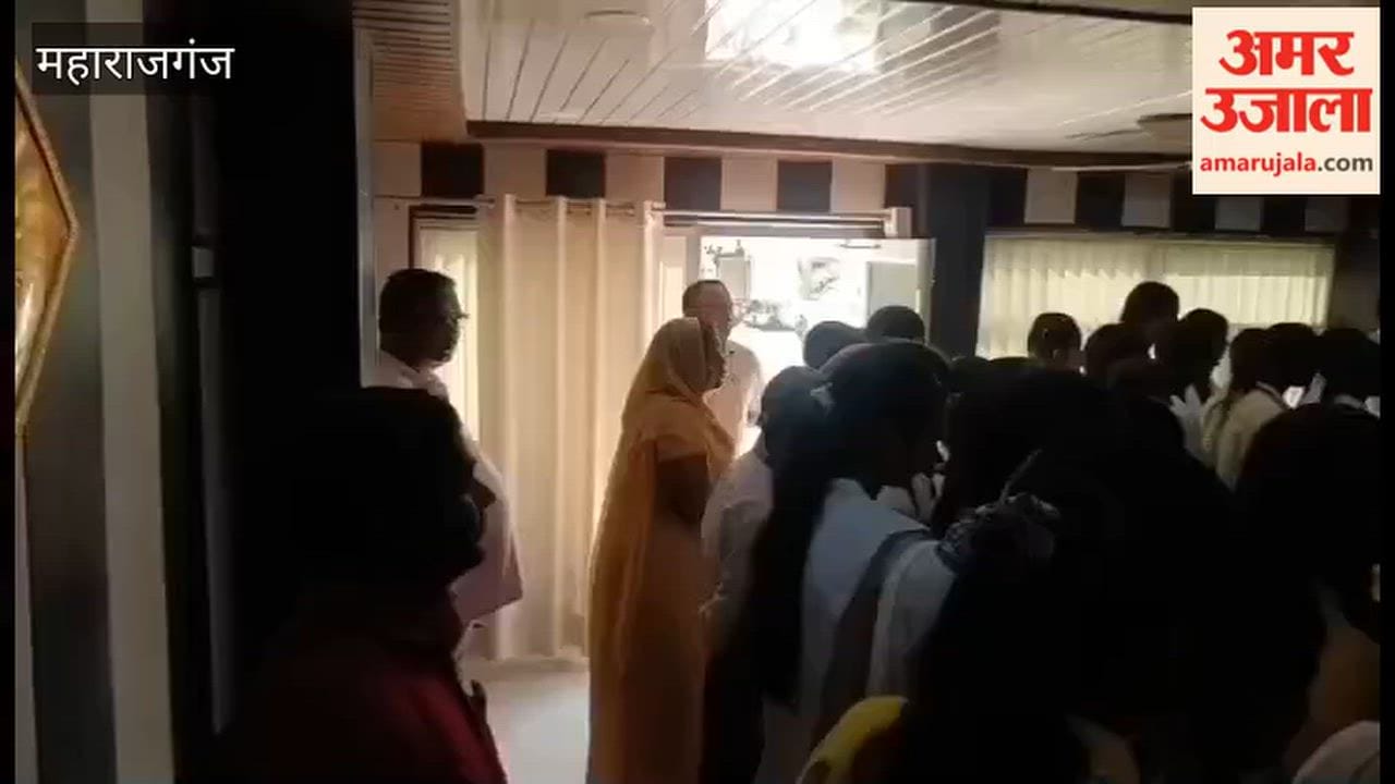 Mission Shakti: Female students visited Shyamdeurwa police station