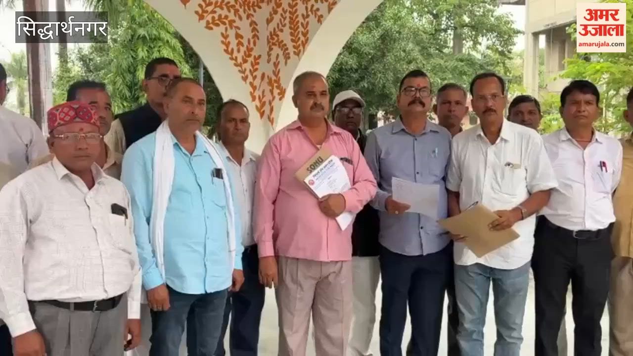 Irrigation Union Stages Protest in Siddharthnagar